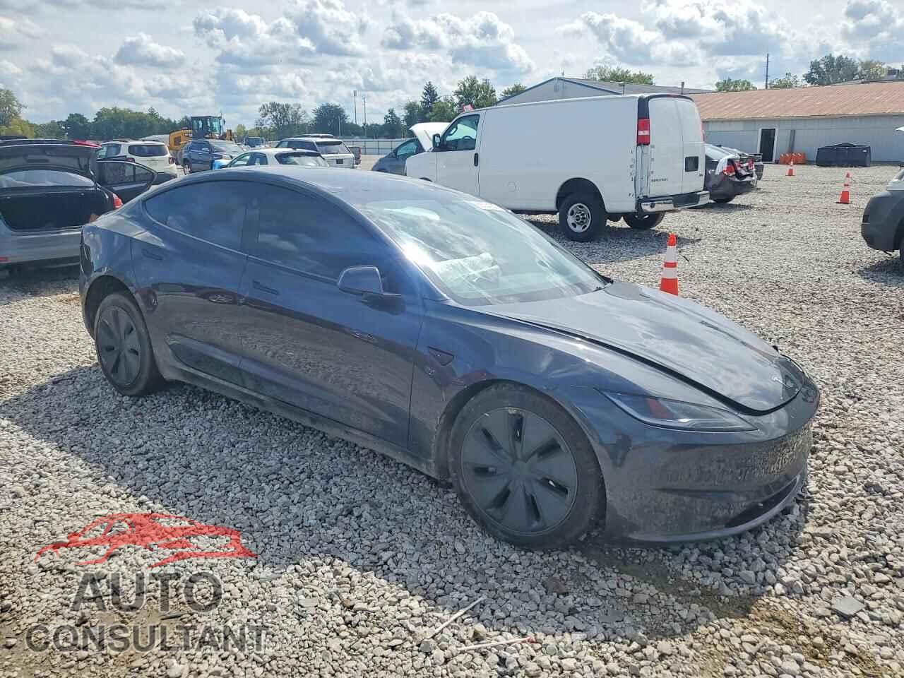 TESLA MODEL 3 2025 - 5YJ3E1EA2SF000804