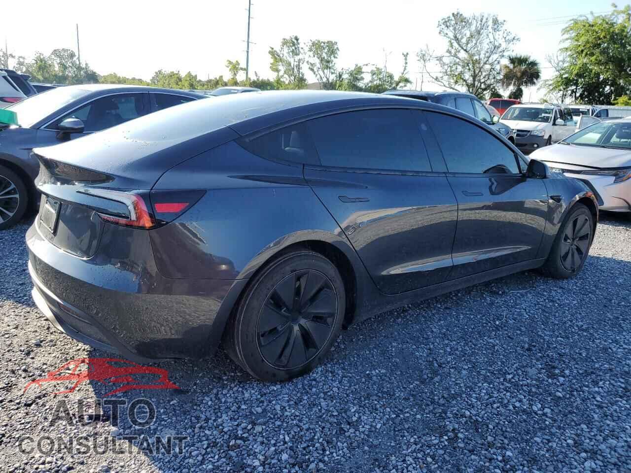 TESLA MODEL 3 2024 - 5YJ3E1EA8RF757636