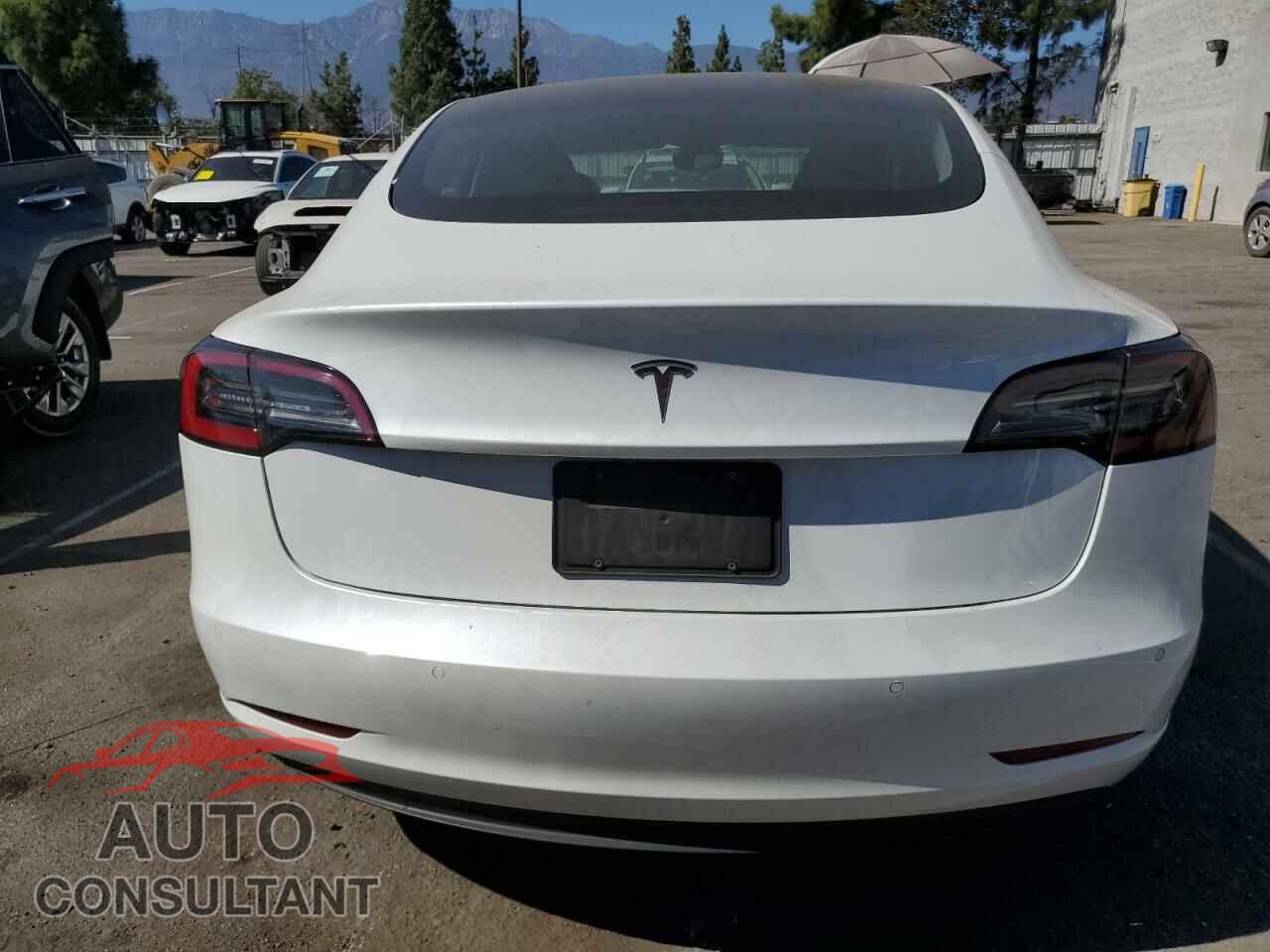TESLA MODEL 3 2021 - 5YJ3E1EA9MF029607