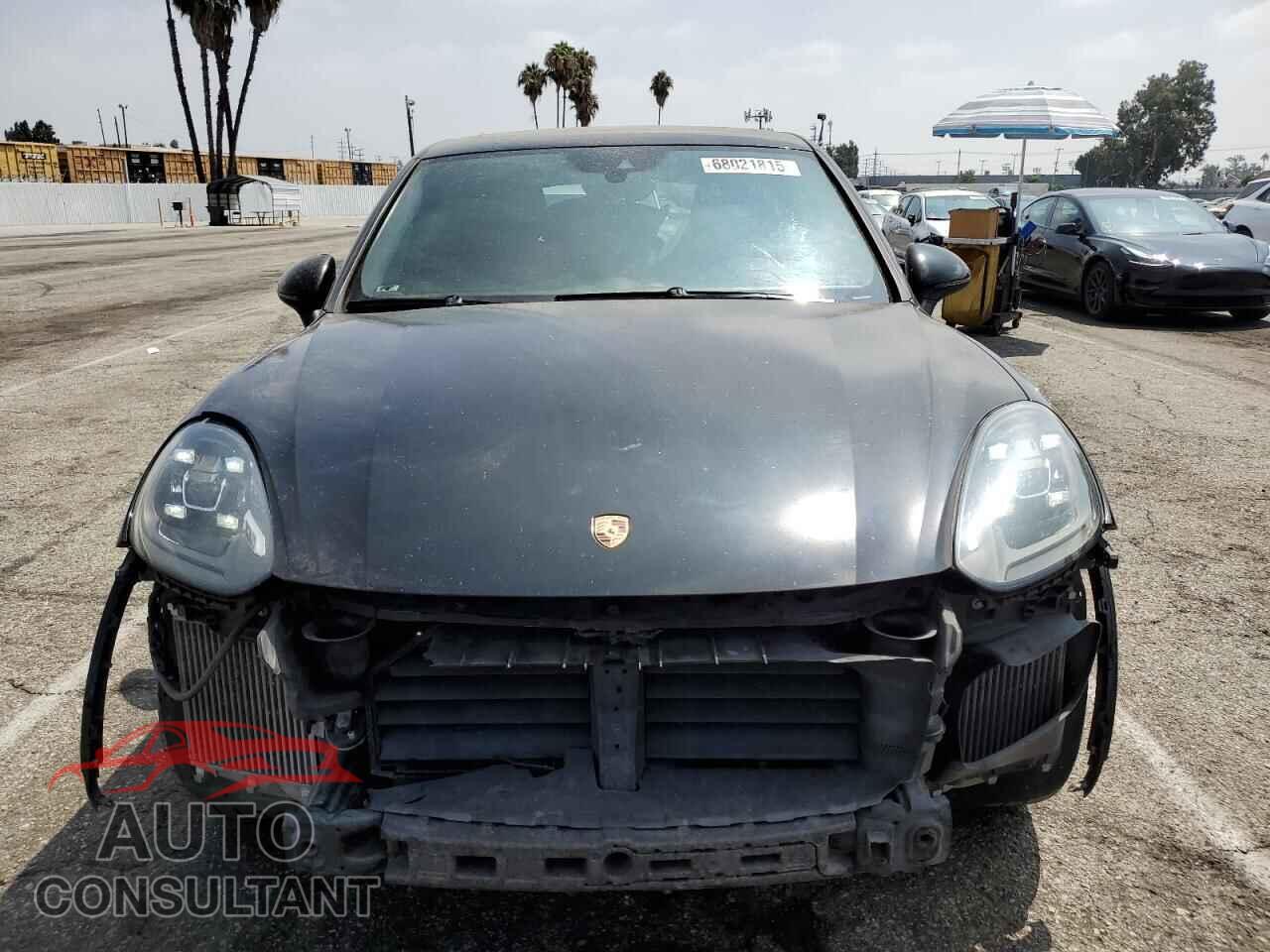 PORSCHE CAYENNE 2016 - WP1AD2A25GLA78205