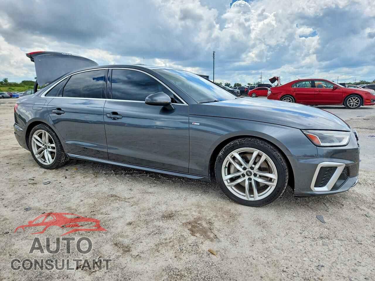AUDI A4 2021 - WAUDAAF44MA040464