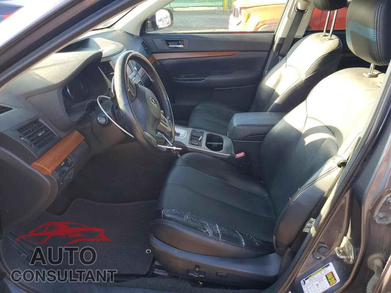 SUBARU OUTBACK 2014 - 4S4BRBKC4E3223094