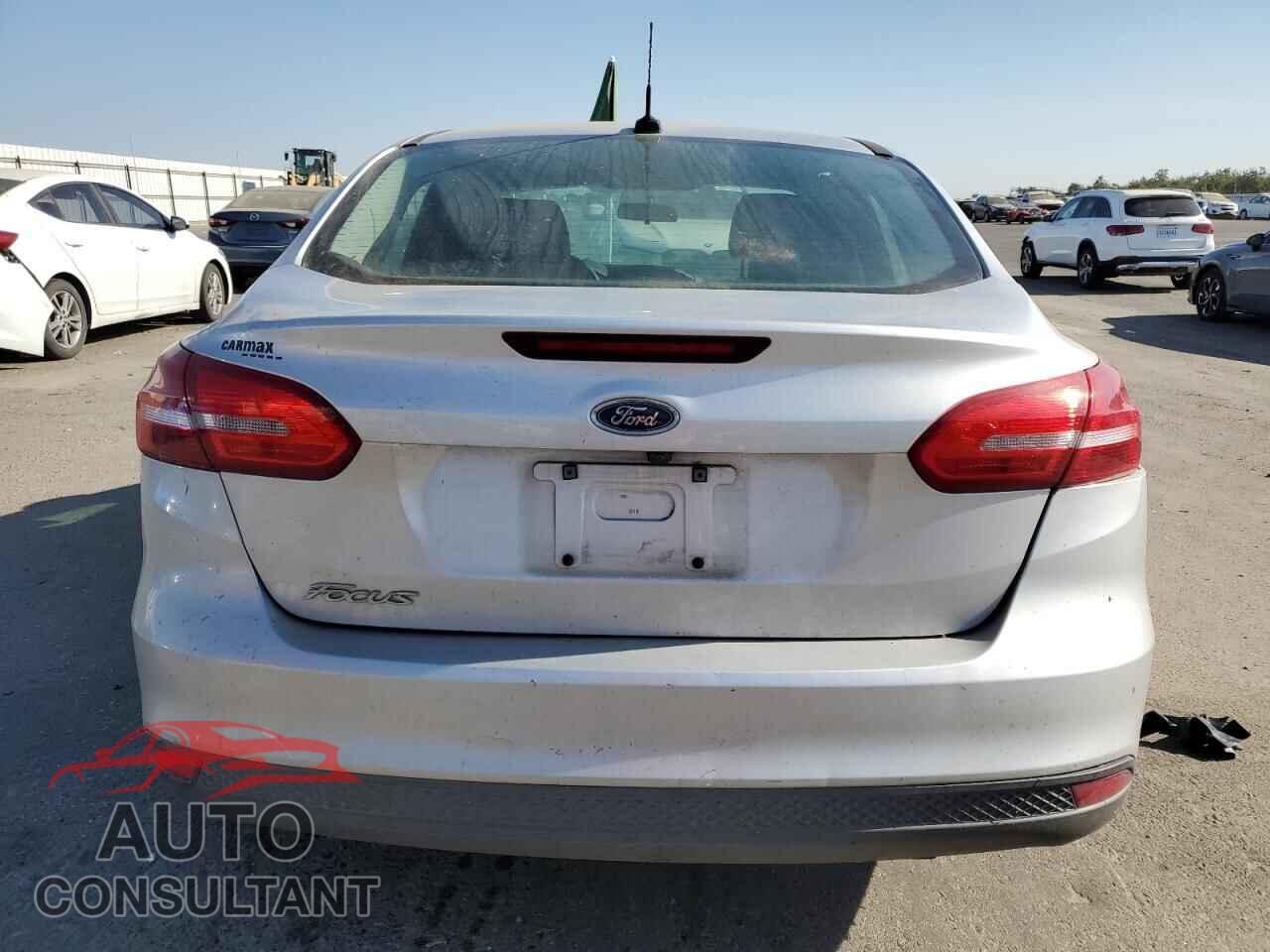 FORD FOCUS 2015 - 1FADP3E20FL364084