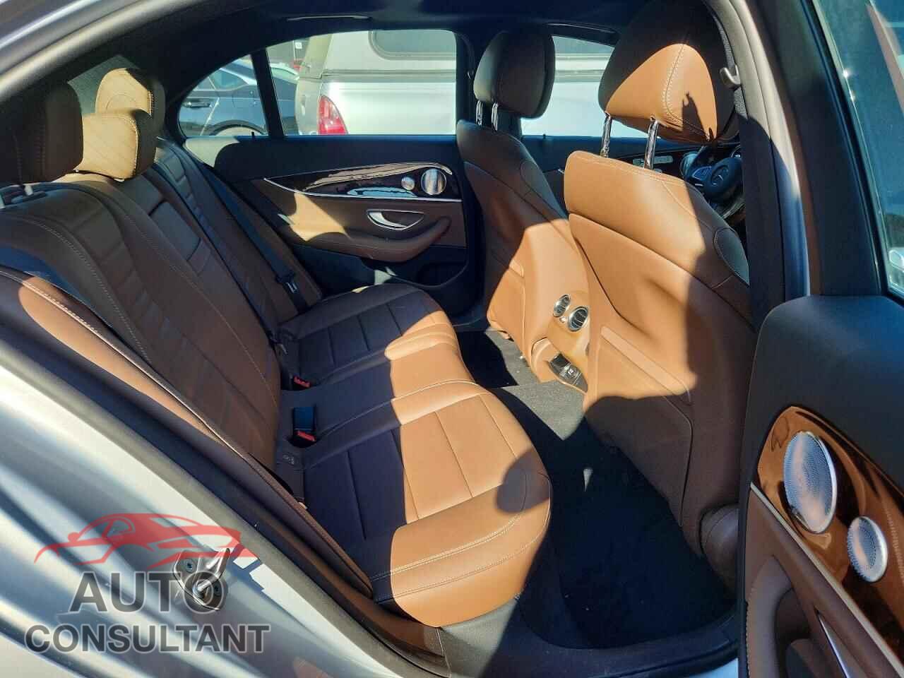MERCEDES-BENZ E-CLASS 2017 - WDDZF4KB5HA188022