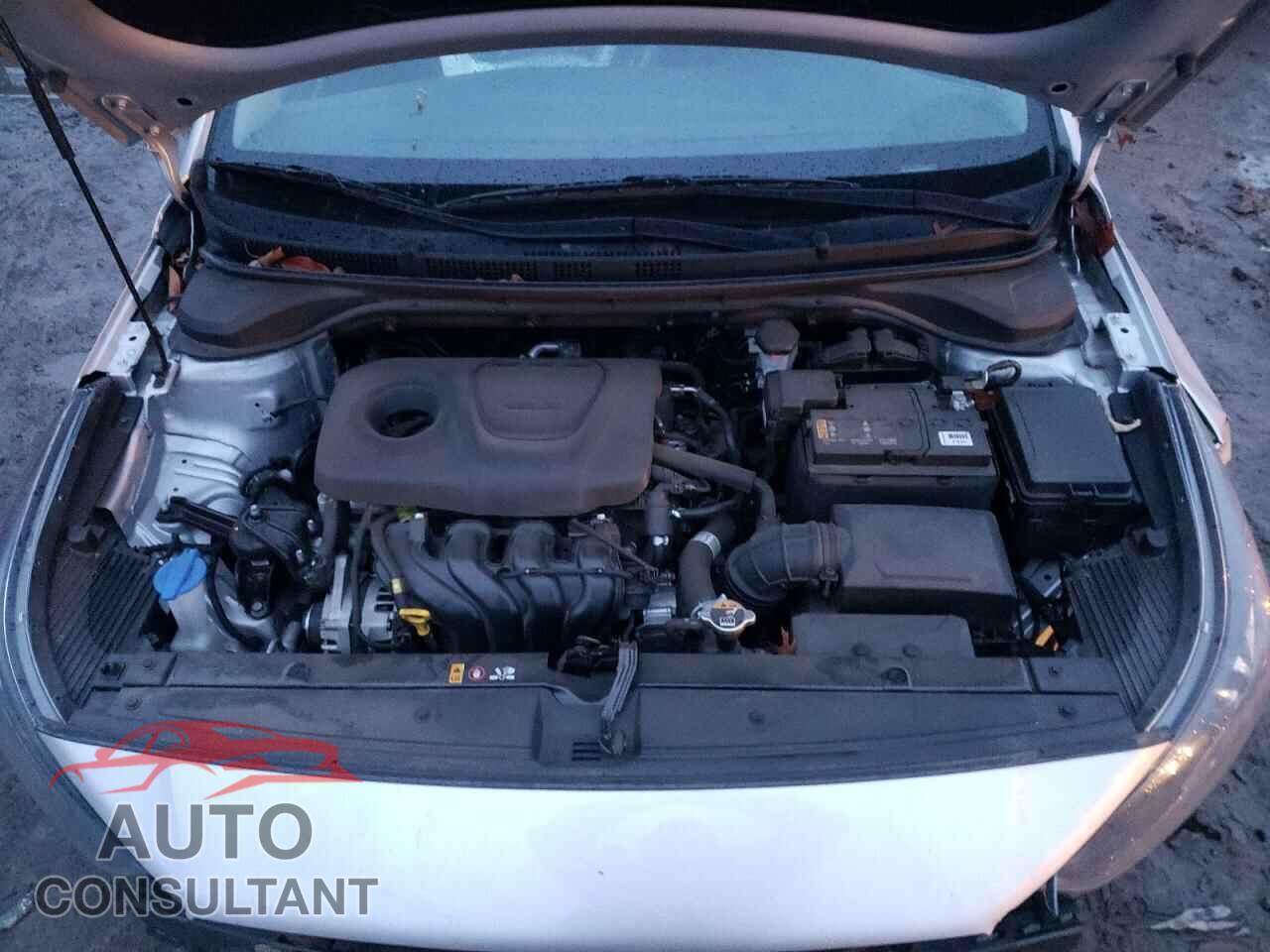HYUNDAI ACCENT 2018 - 3KPC34A39JE032247