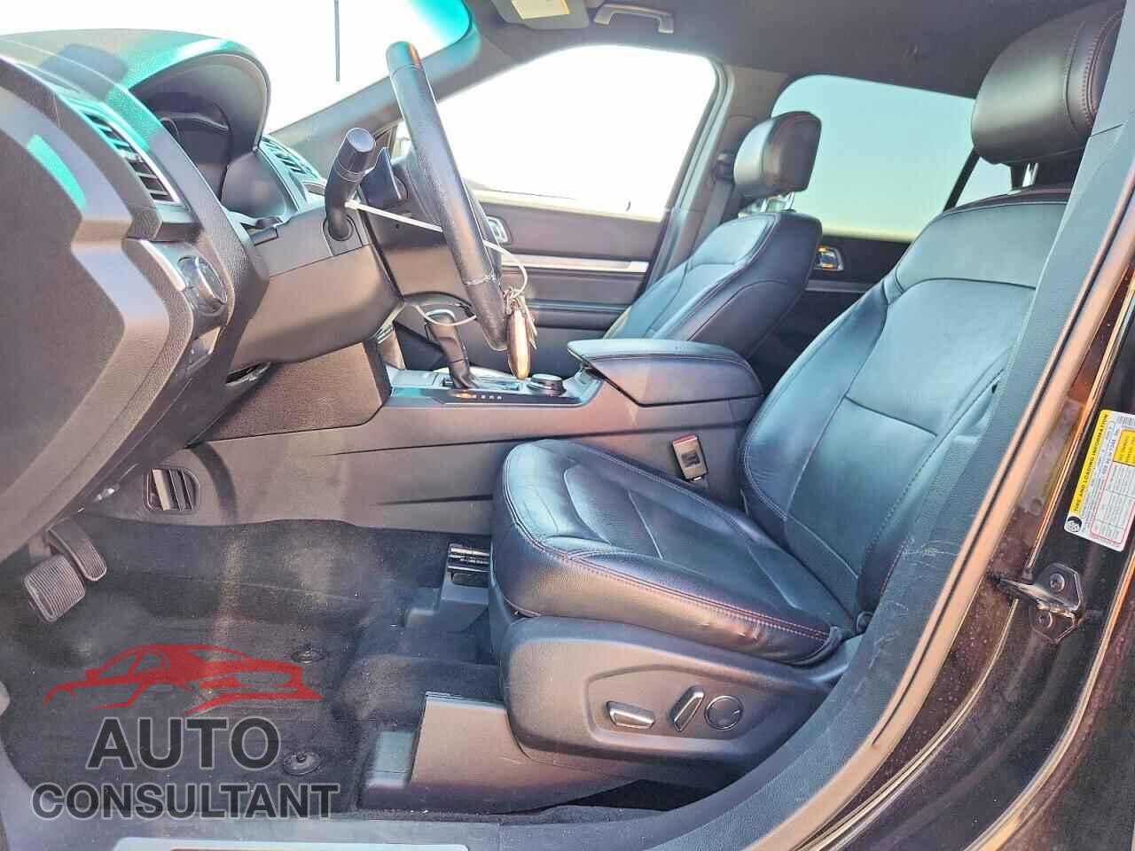 FORD EXPLORER 2017 - 1FM5K8GT2HGB07158