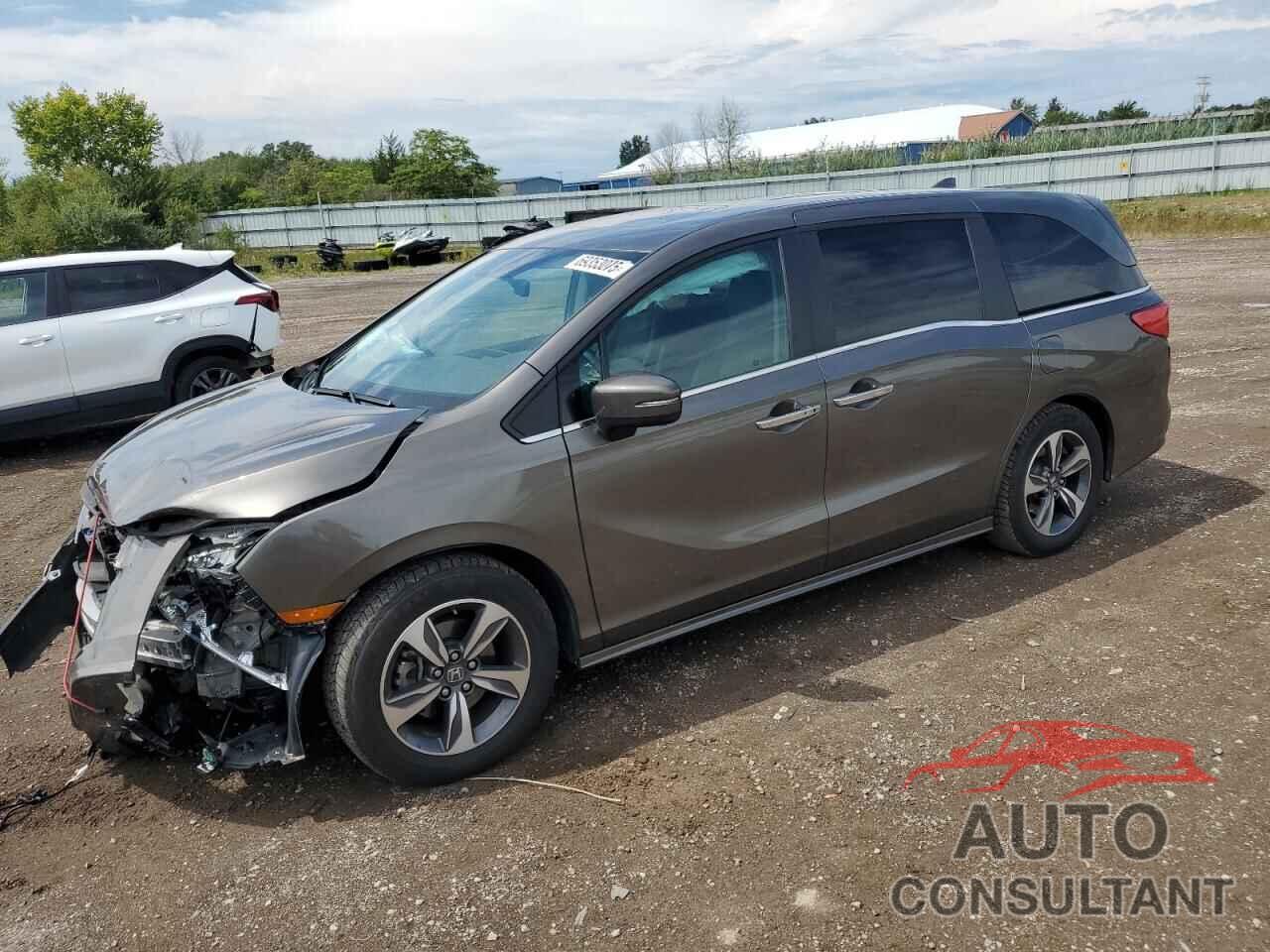 HONDA ODYSSEY 2018 - 5FNRL6H83JB017423