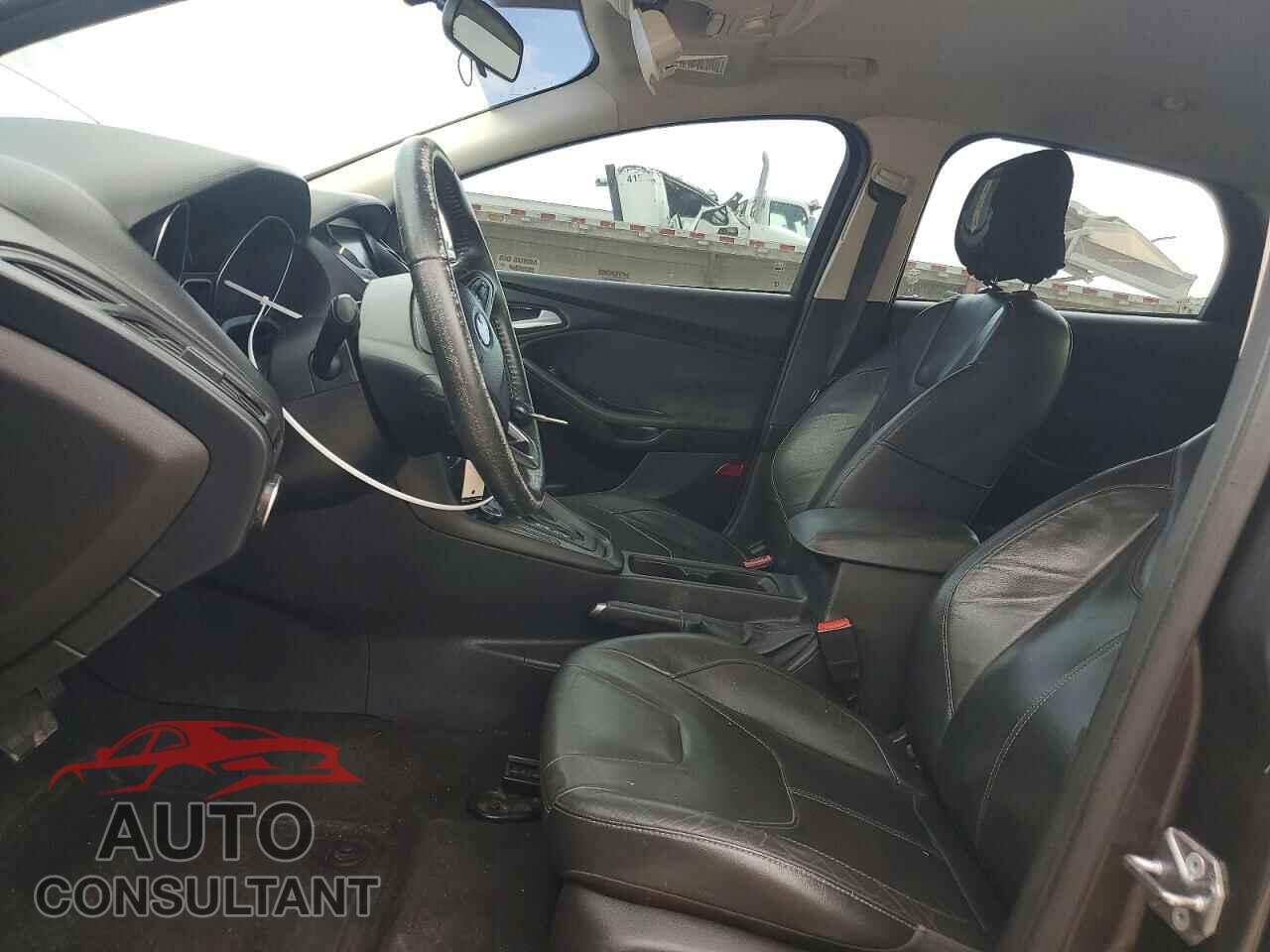 FORD FOCUS 2015 - 1FADP3F27FL286269
