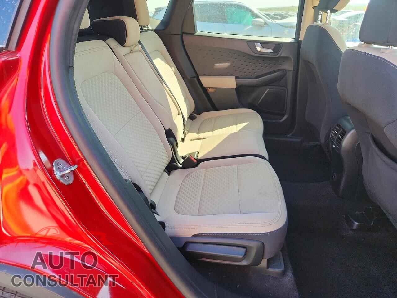 FORD ESCAPE 2020 - 1FMCU0G67LUA75346