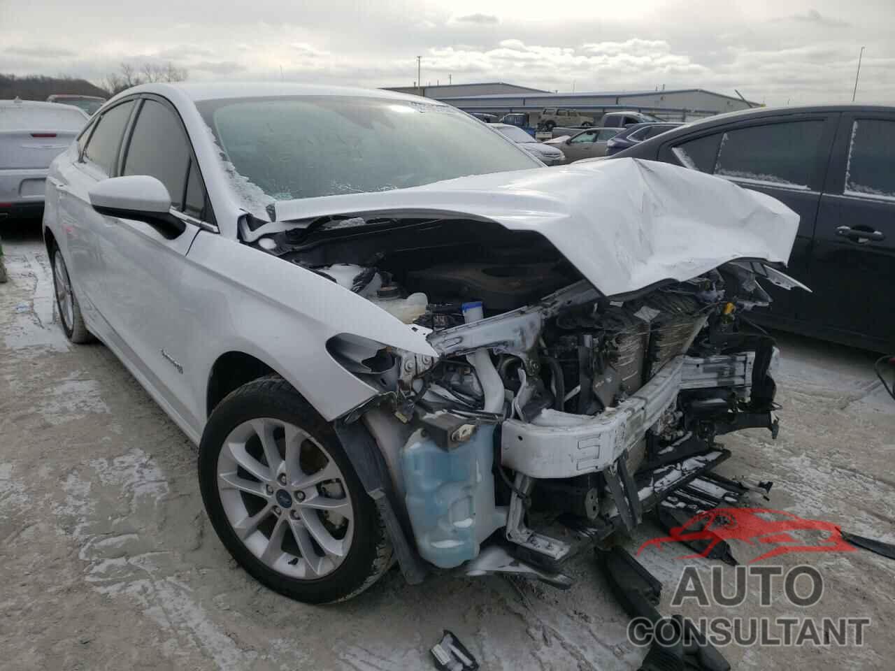 FORD FUSION 2019 - 3FA6P0LU2KR263927