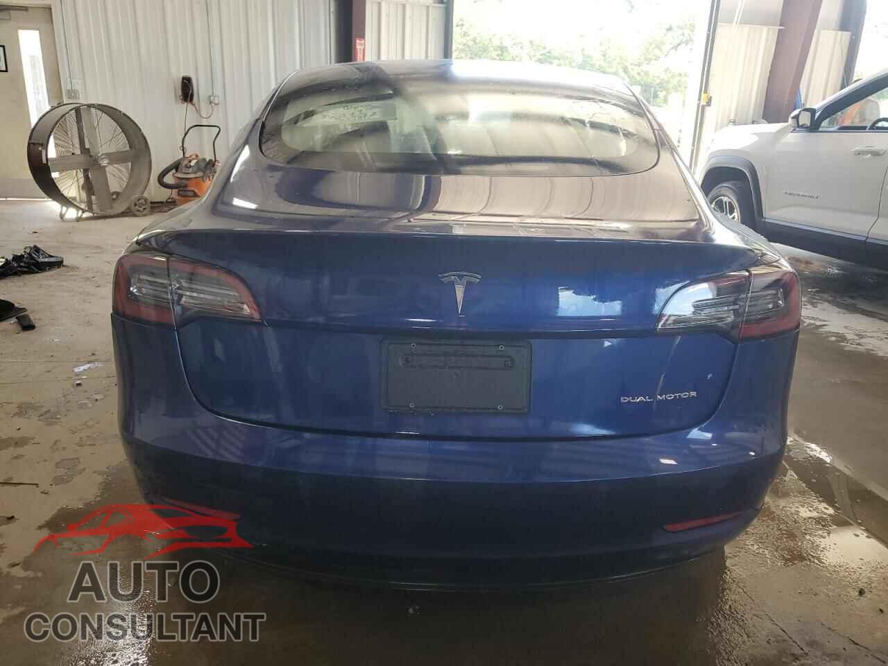 TESLA MODEL 3 2021 - 5YJ3E1EB7MF978923