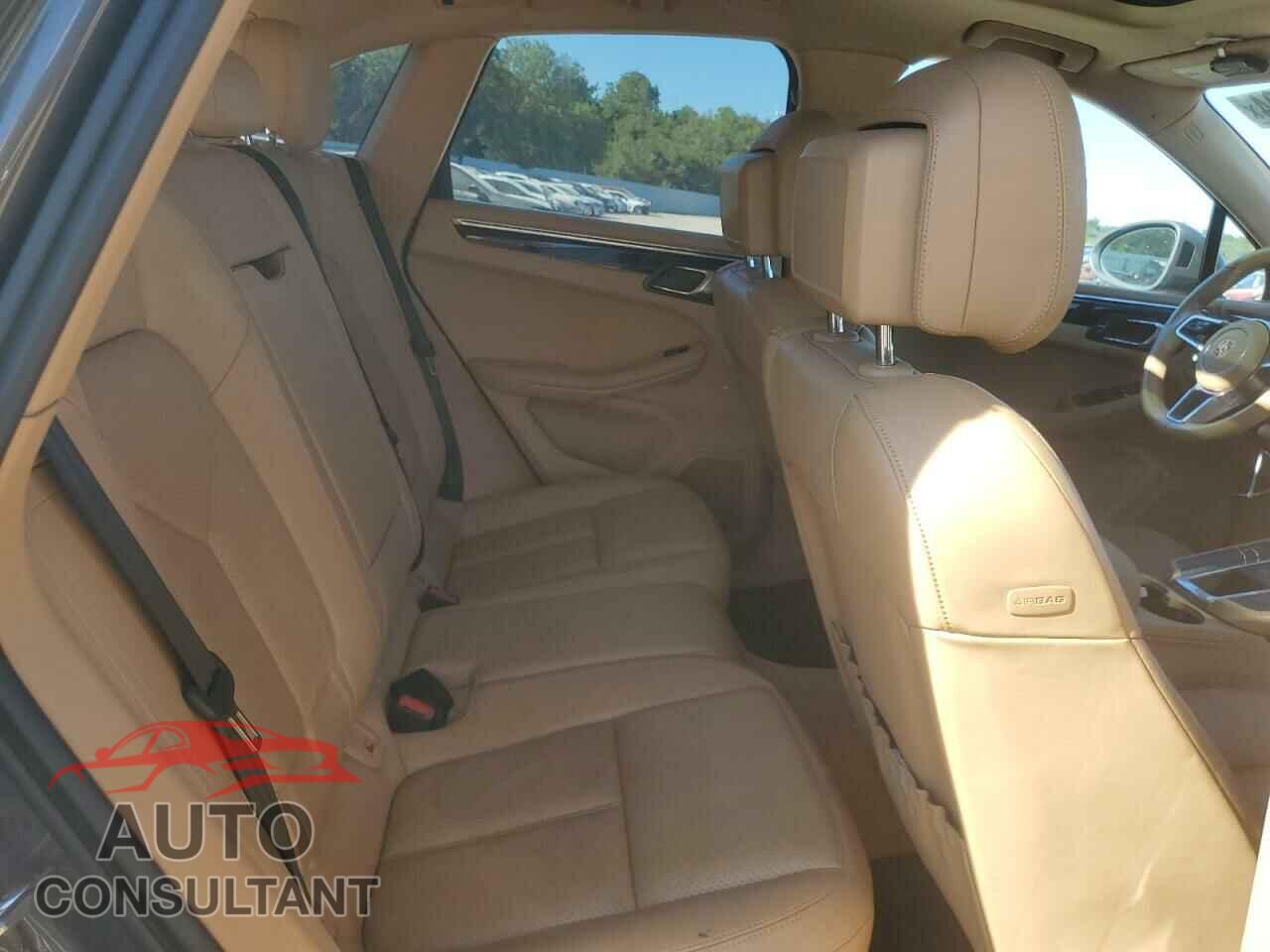 PORSCHE MACAN 2016 - WP1AB2A57GLB43801