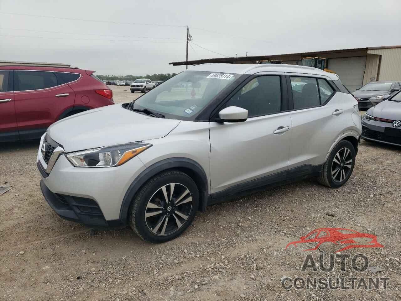 NISSAN KICKS 2018 - 3N1CP5CU2JL507476