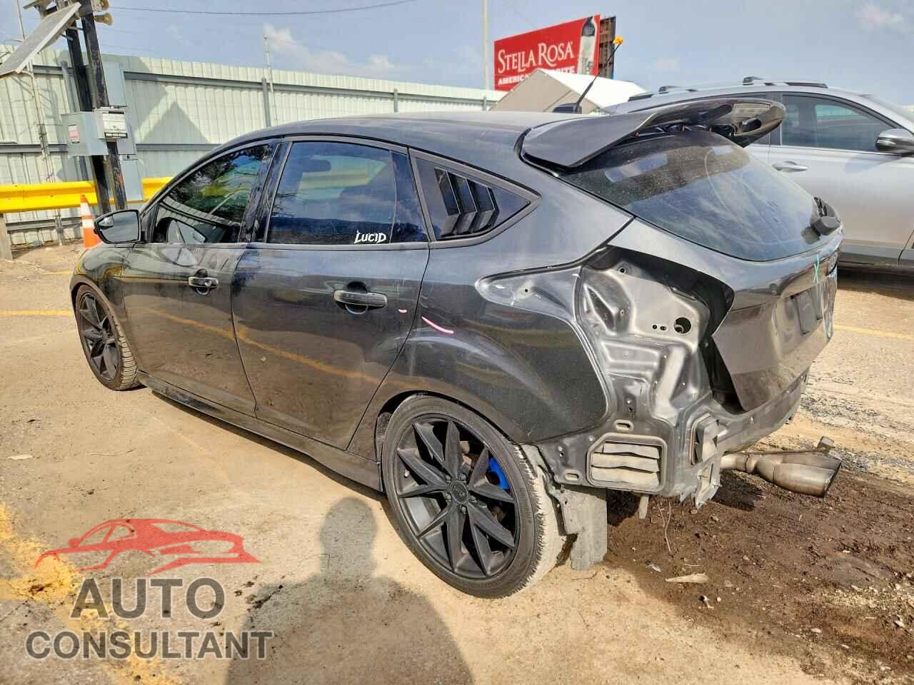 FORD FOCUS 2018 - 1FADP3L92JL229780