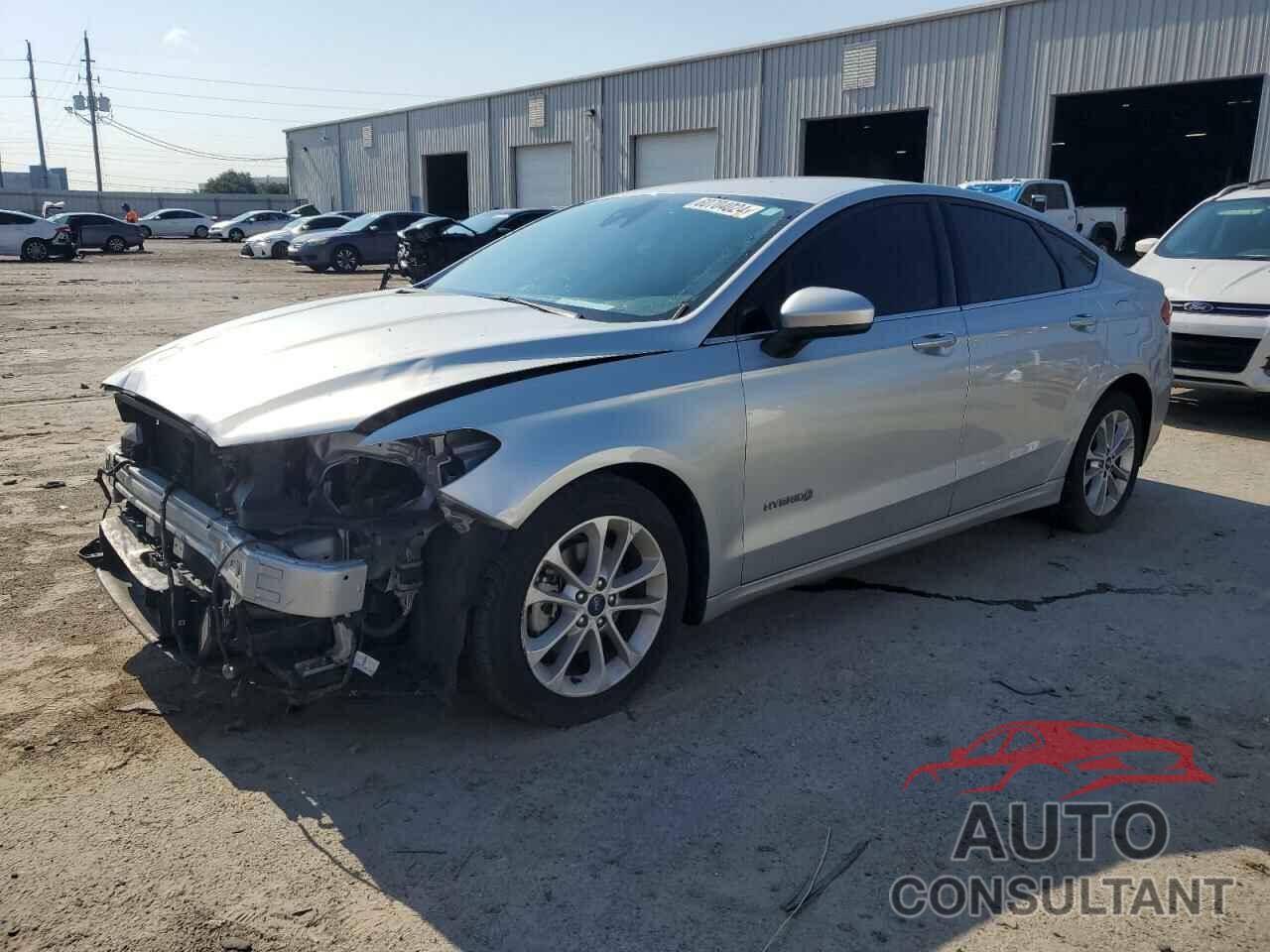 FORD FUSION 2019 - 3FA6P0LU0KR252716