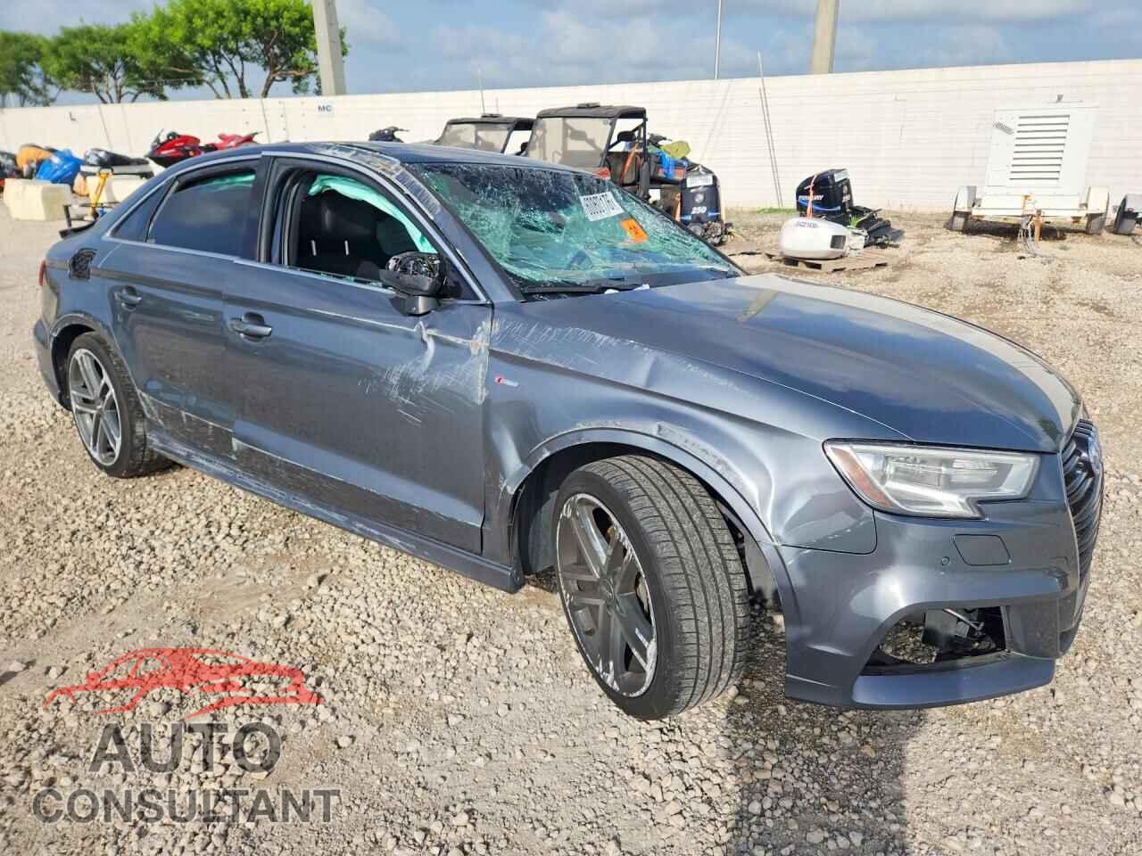 AUDI A3 2018 - WAUGUGFFXJ1084599