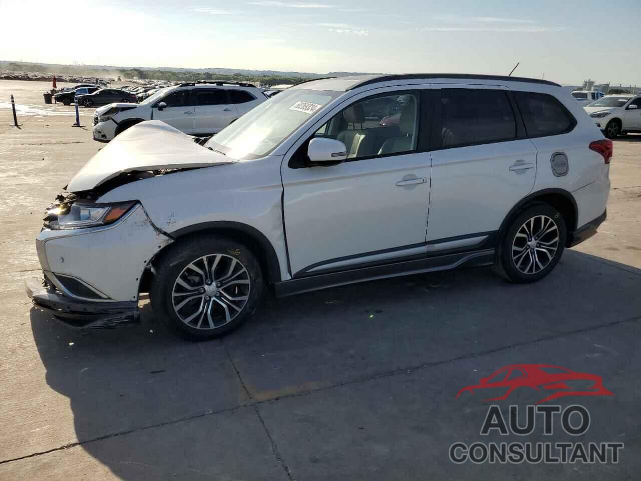 MITSUBISHI OUTLANDER 2016 - JA4AD3A32GZ009186