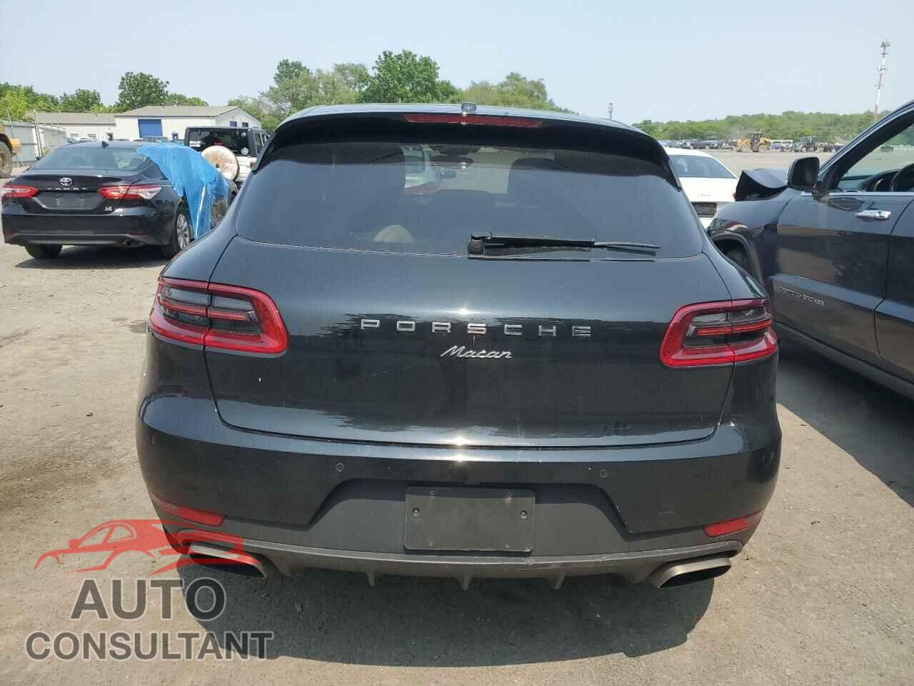 PORSCHE MACAN 2018 - WP1AA2A50JLB19172