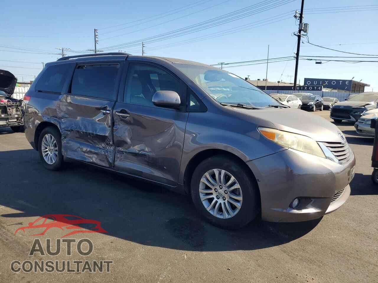 TOYOTA SIENNA 2011 - 5TDYK3DC4BS049320