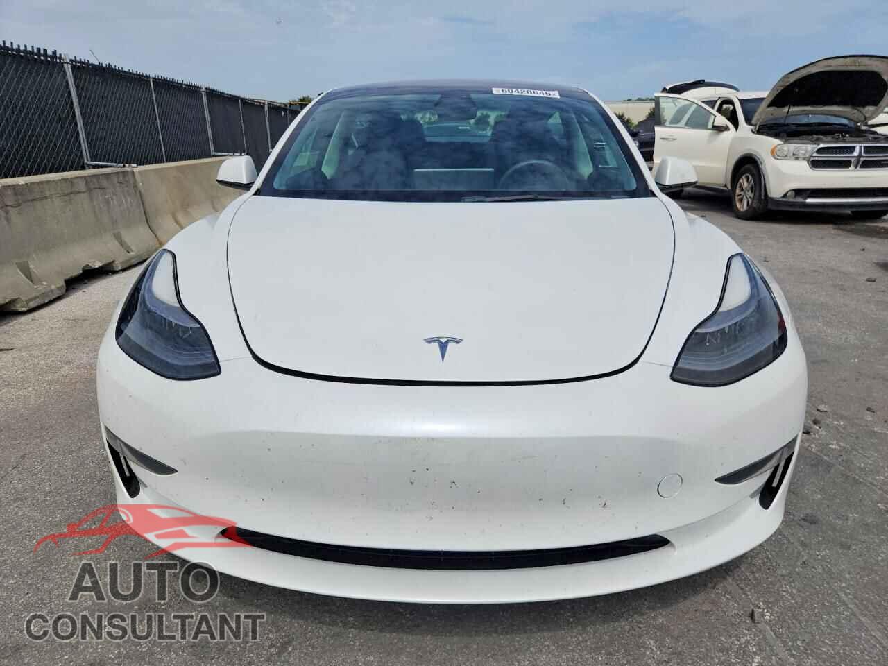 TESLA MODEL 3 2023 - 5YJ3E1EA1PF490367