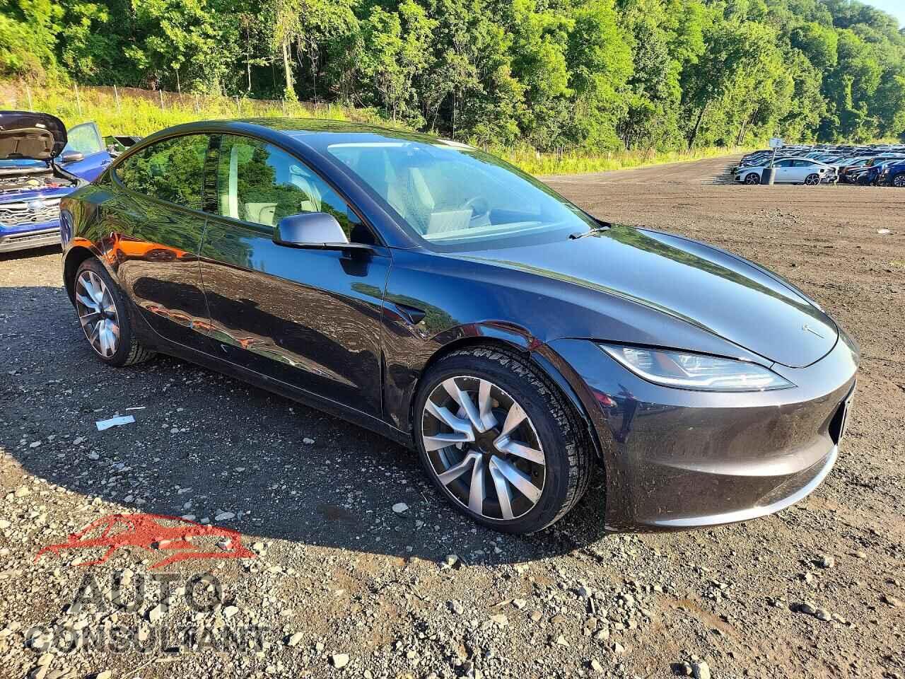 TESLA MODEL 3 2025 - 5YJ3E1EB7SF021060