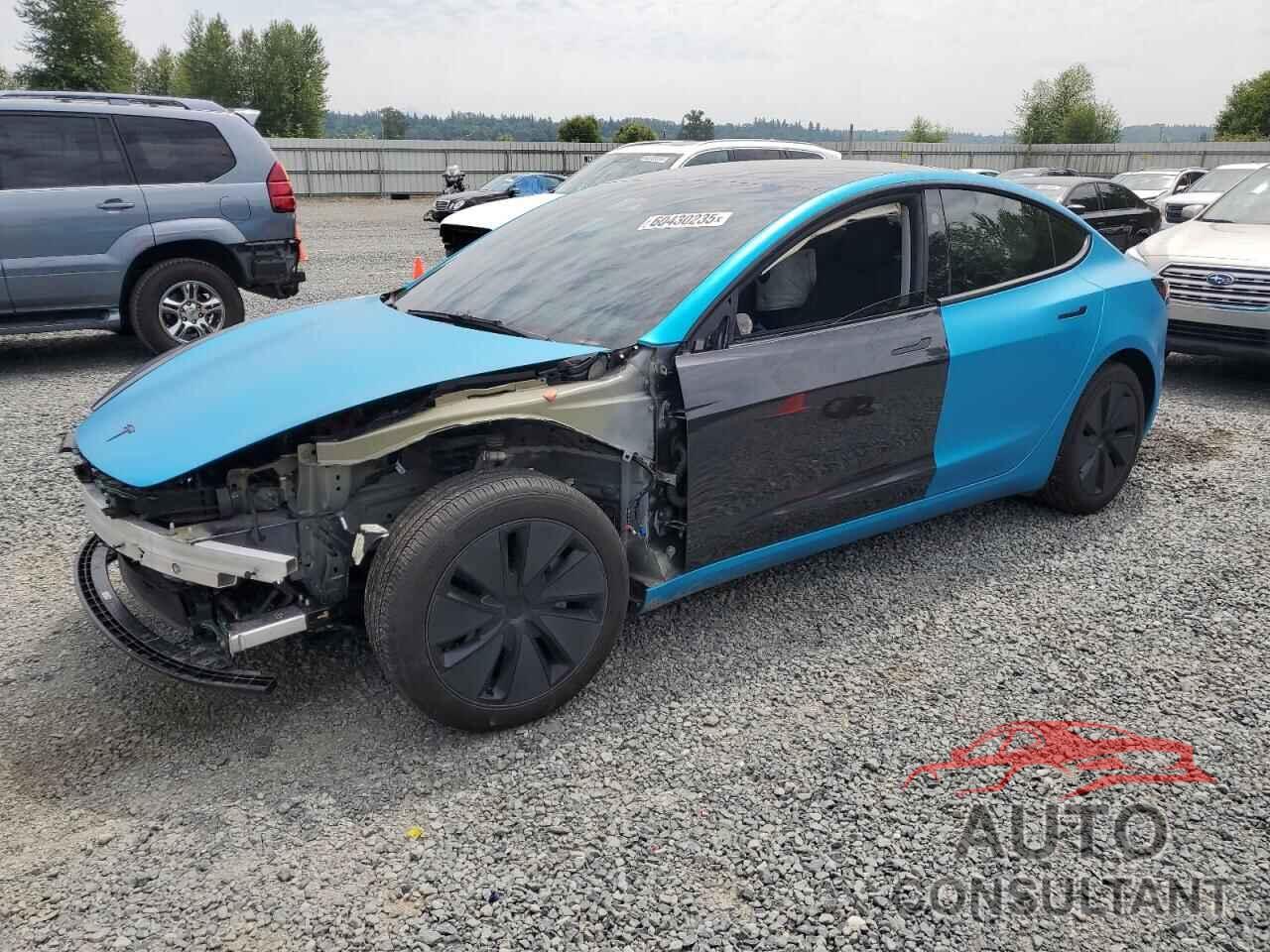 TESLA MODEL 3 2024 - 5YJ3E1EBXRF829543