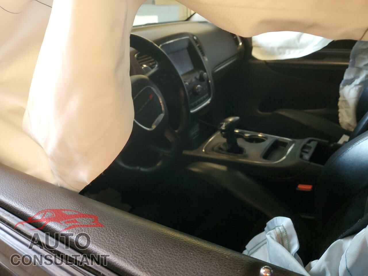 DODGE DURANGO 2018 - 1C4RDJDG7JC302359