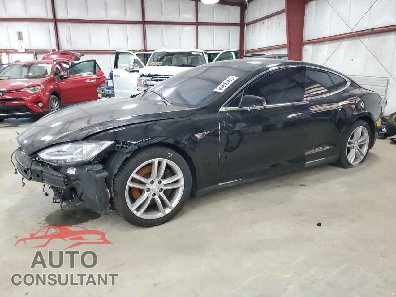 TESLA MODEL S 2015 - 5YJSA1E24FF117516