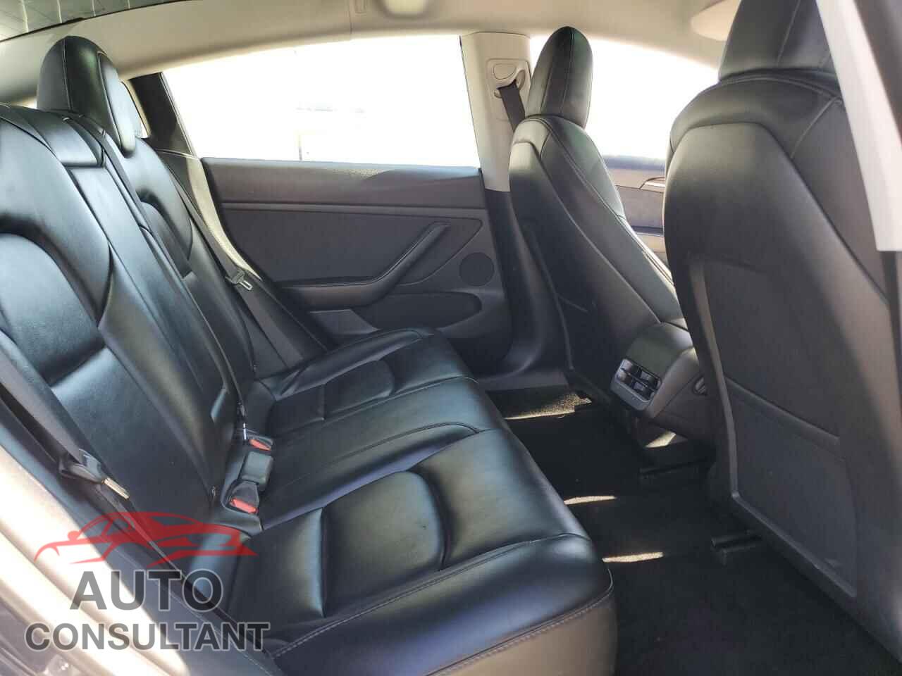 TESLA MODEL 3 2022 - 5YJ3E1EA5NF369712