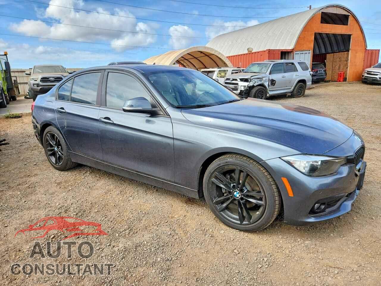 BMW 3 SERIES 2016 - WBA8E1G52GNU11051