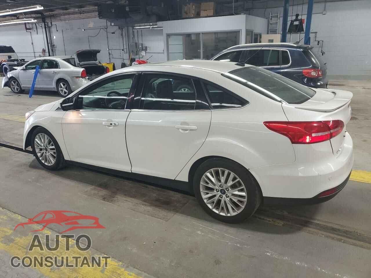 FORD FOCUS 2017 - 1FADP3J25HL213184