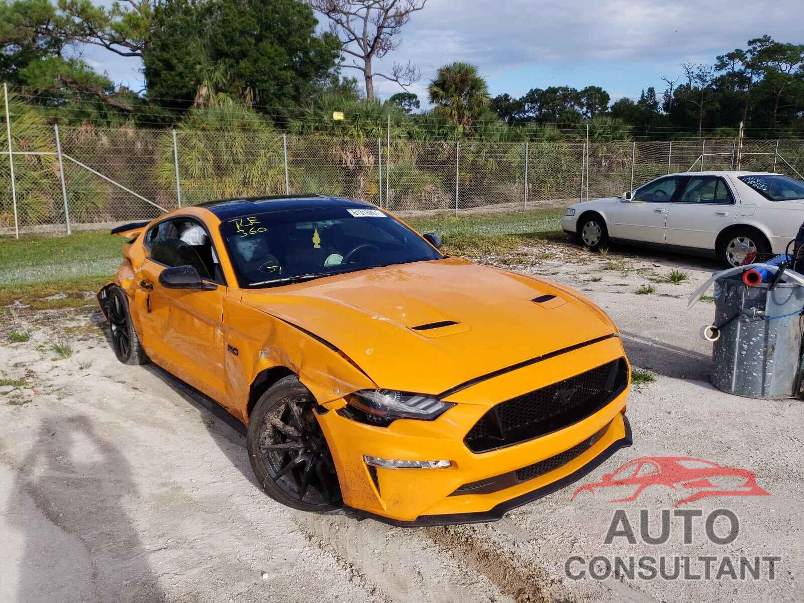 FORD MUSTANG 2018 - 1FA6P8CF8J5171061
