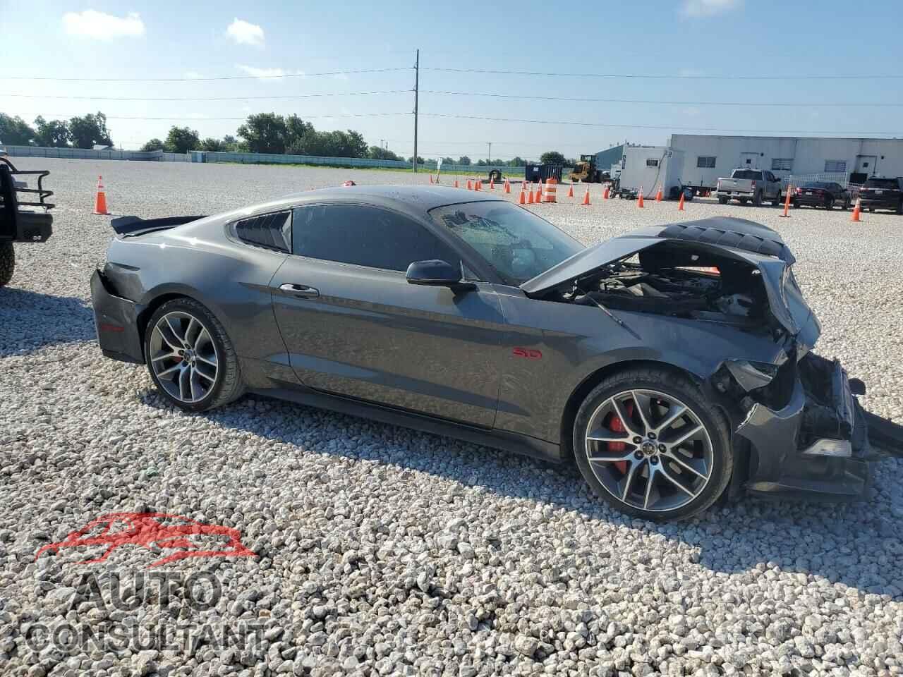 FORD MUSTANG 2017 - 1FA6P8CF8H5256539