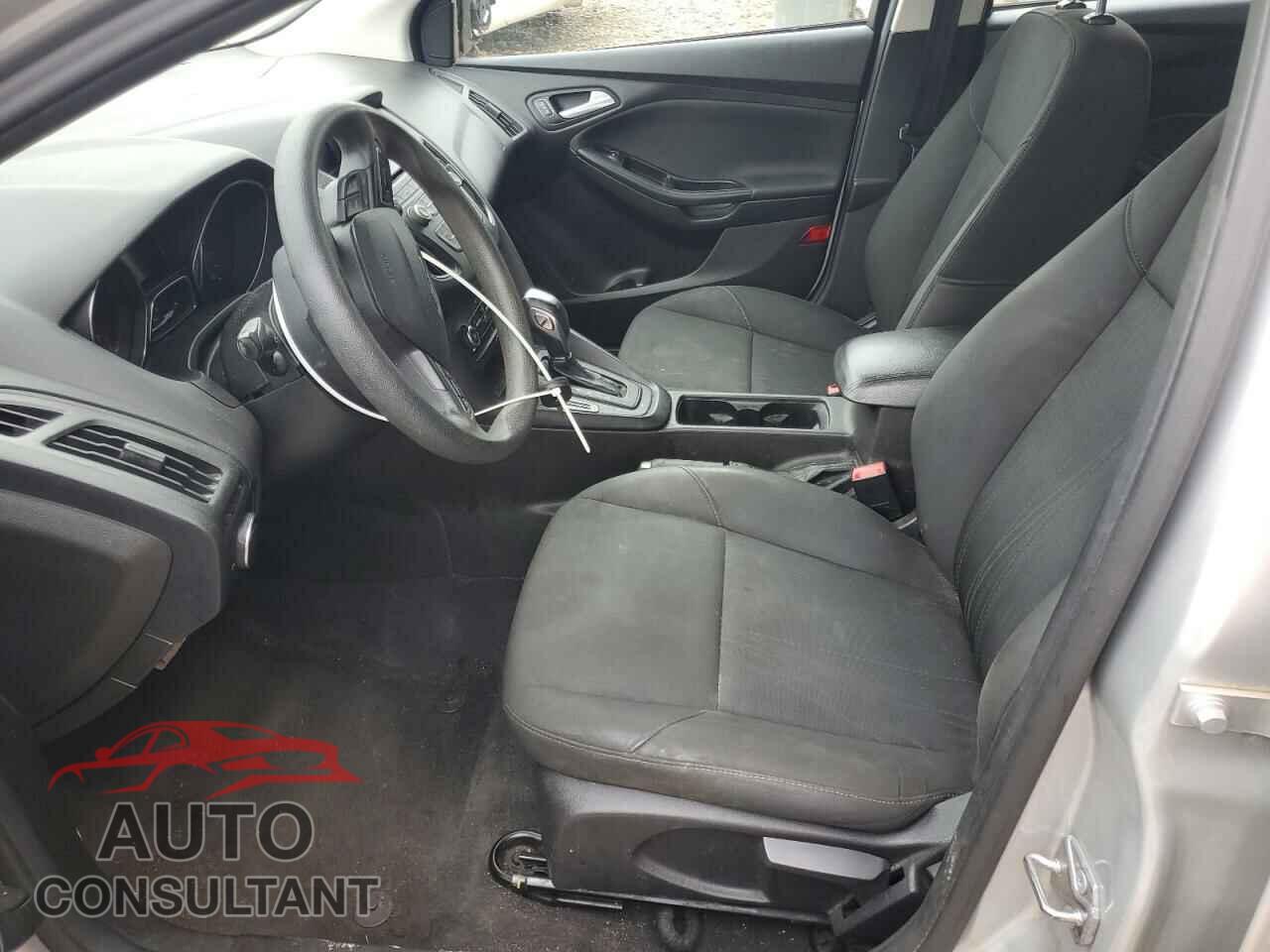 FORD FOCUS 2016 - 1FADP3F23GL320399
