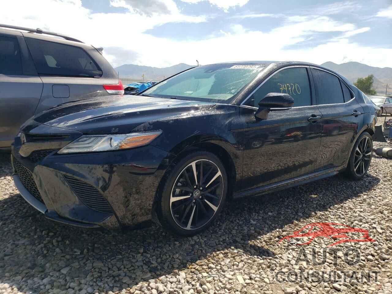 TOYOTA CAMRY 2018 - 4T1B61HK4JU502907