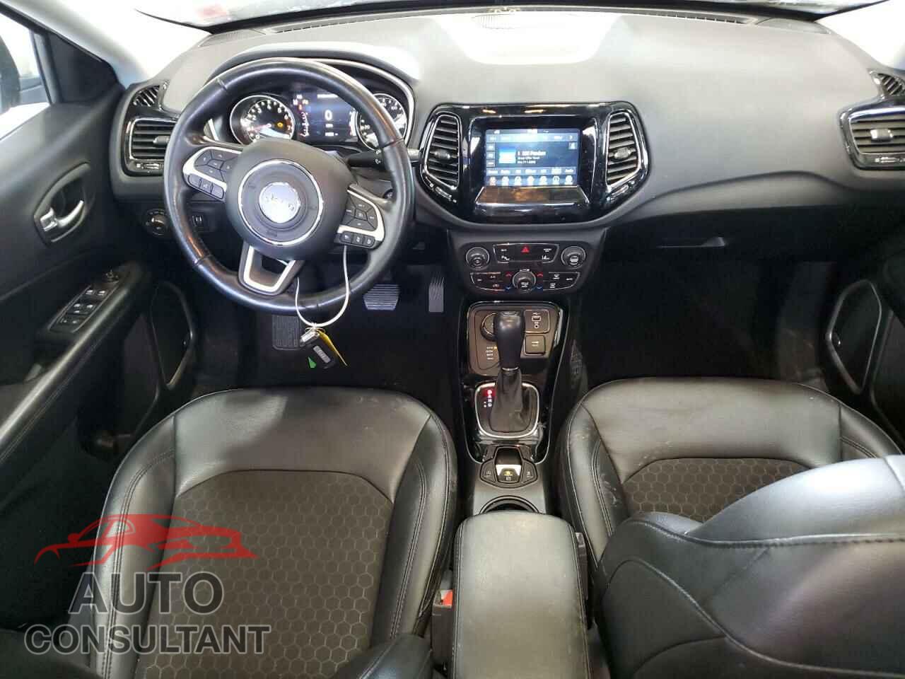 JEEP COMPASS 2021 - 3C4NJDBB6MT564205