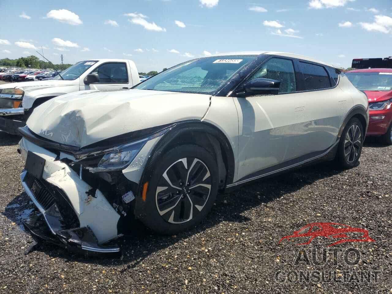 KIA EV6 LIGHT 2023 - KNDC34LA3P5157275