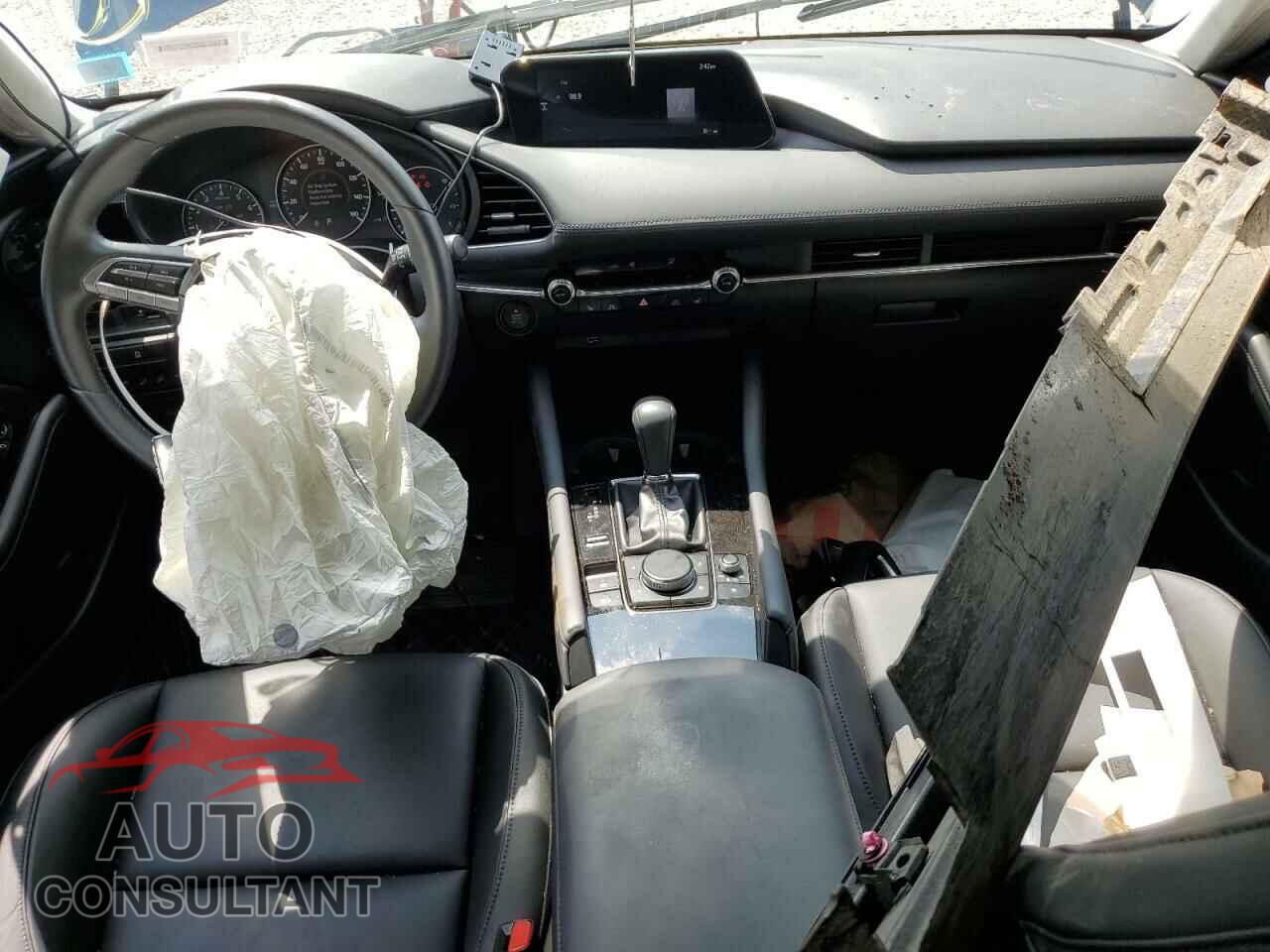 MAZDA 3 2021 - JM1BPACL8M1316567