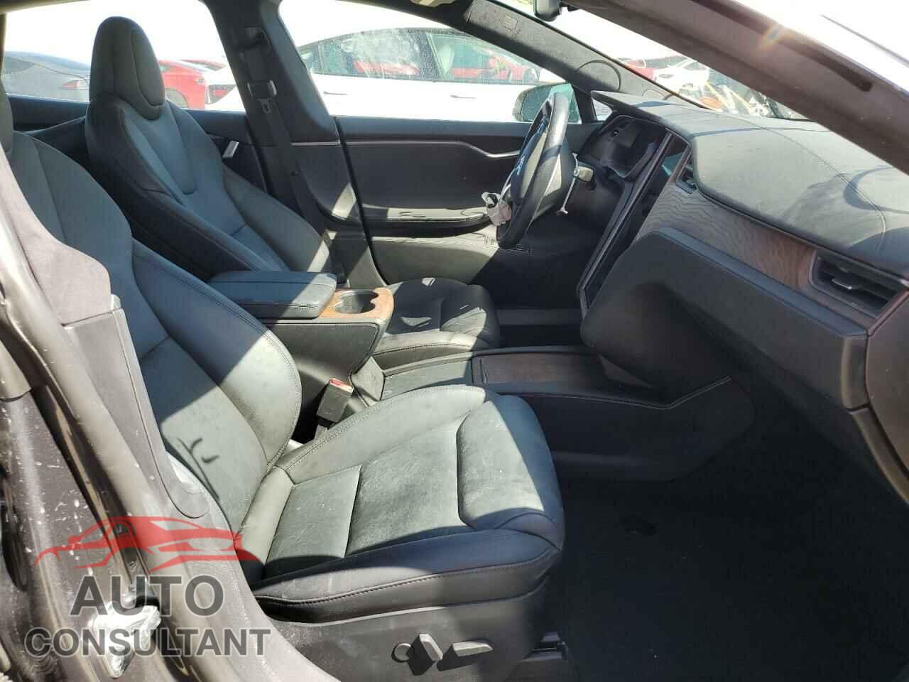 TESLA MODEL S 2020 - 5YJSA1E22LF366229