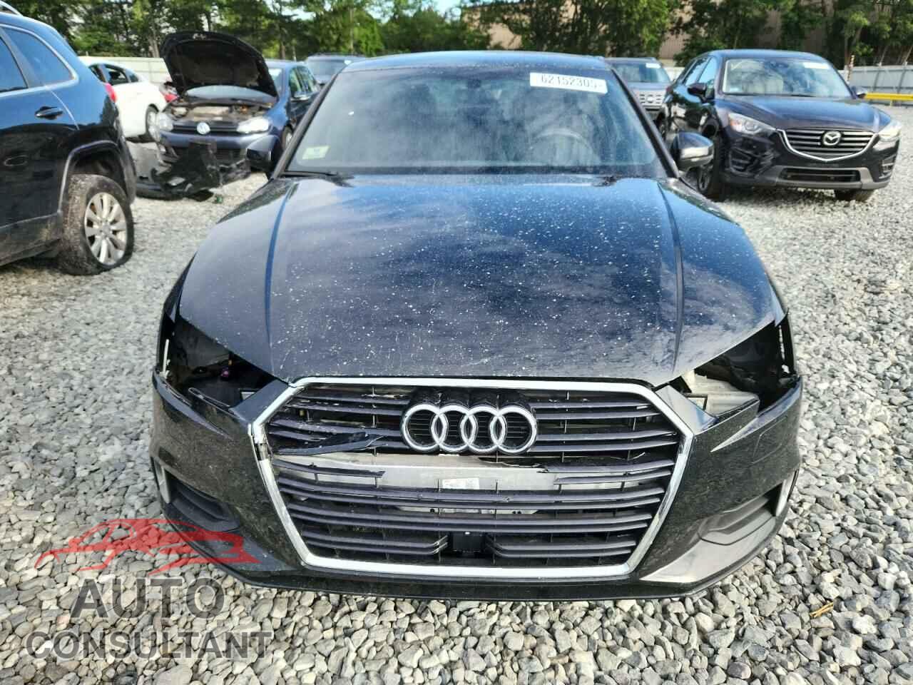 AUDI A3 2017 - WAUB8GFF3H1056748