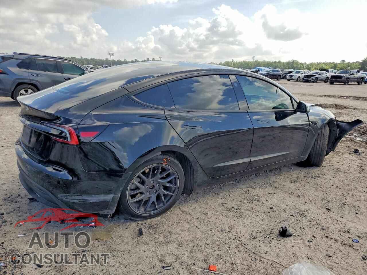 TESLA MODEL 3 2026 - 5YJ3E1EA2TF121849
