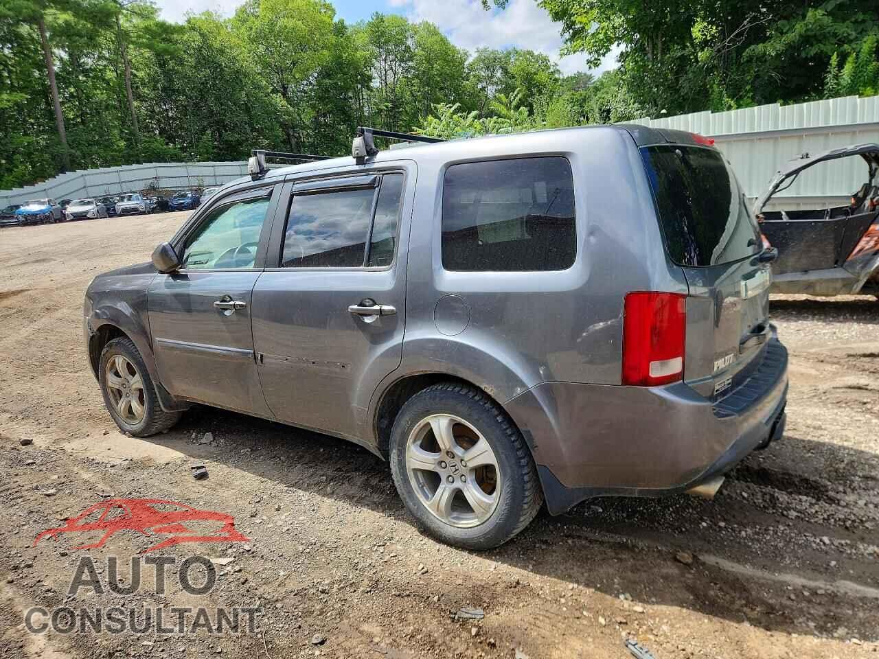 HONDA PILOT 2013 - 5FNYF4H49DB062410