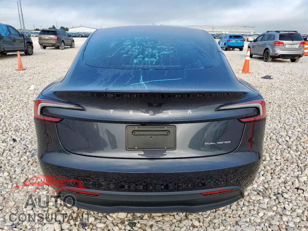 TESLA MODEL 3 2024 - 5YJ3E1EB5RF814626
