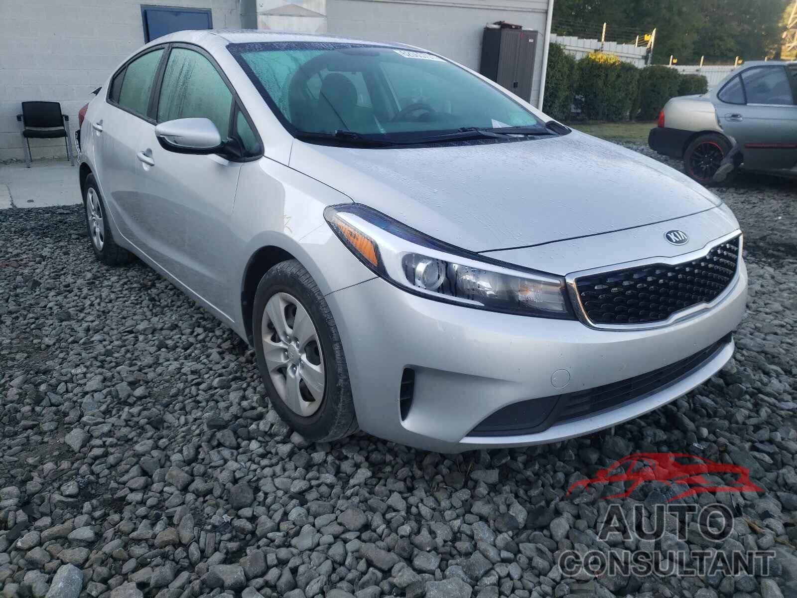 KIA FORTE 2018 - 3KPFL4A73JE239507