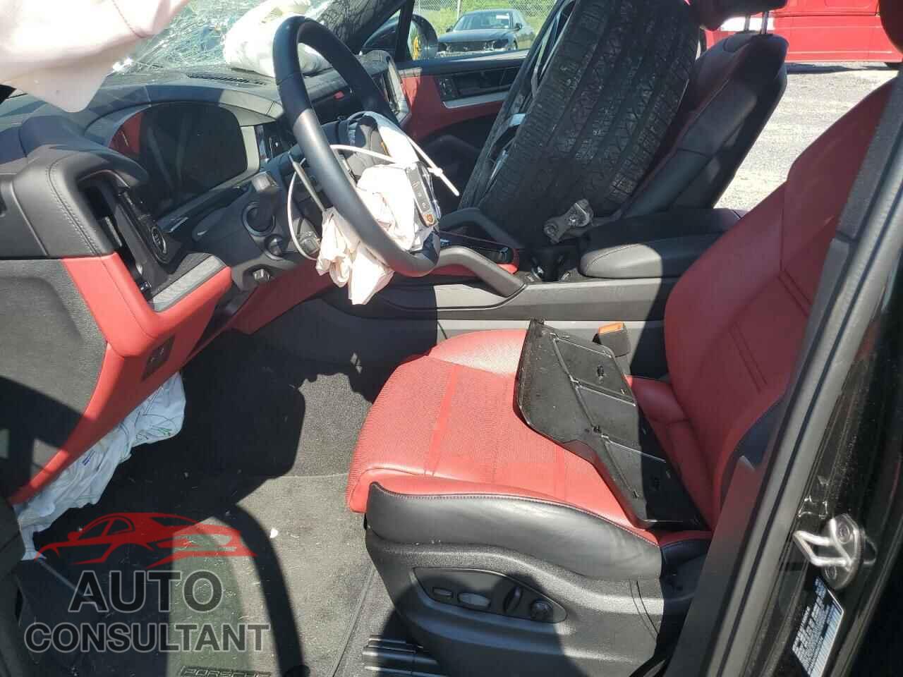 PORSCHE CAYENNE 2024 - WP1AA2AY0RDA07374