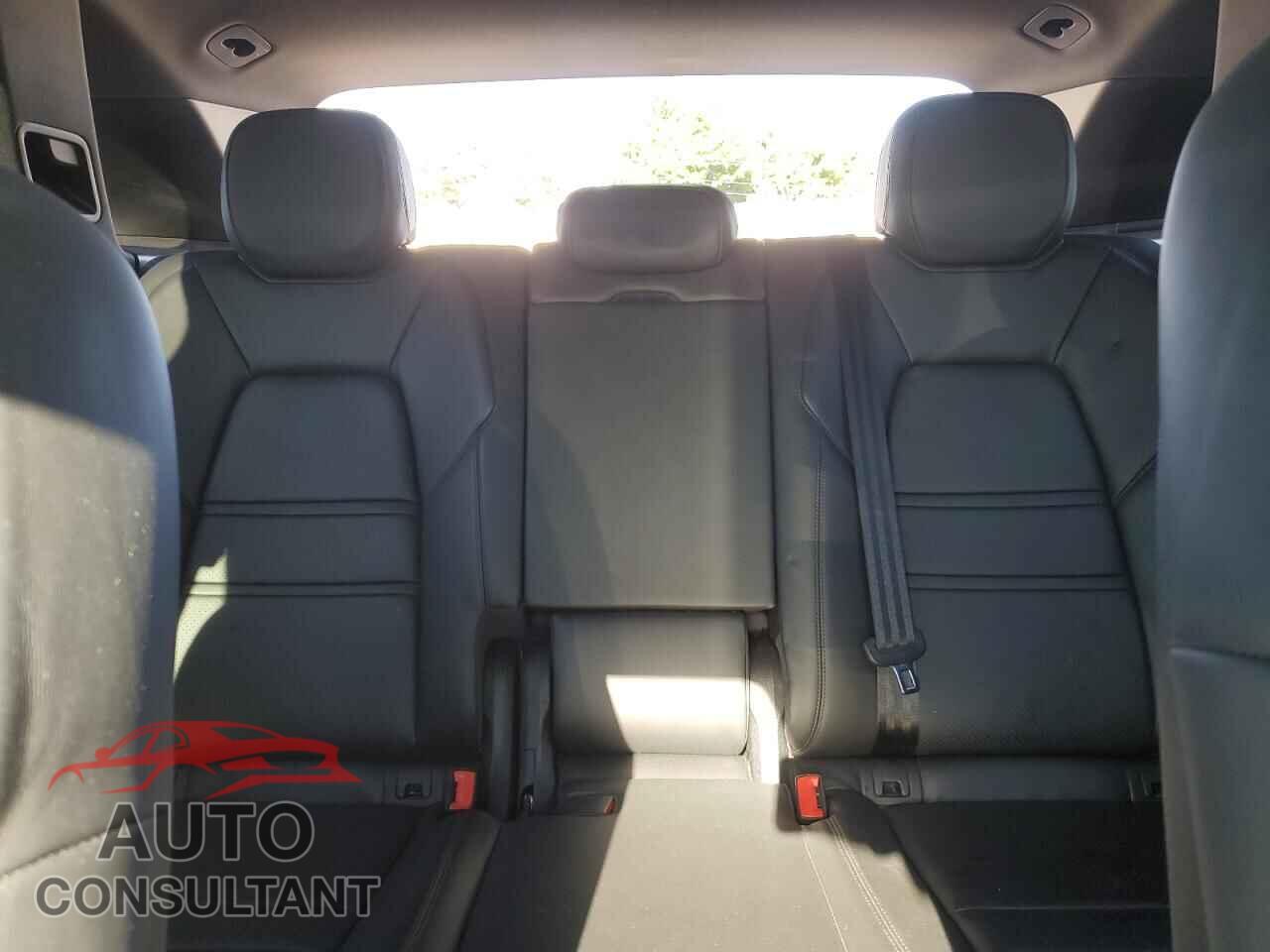 PORSCHE CAYENNE 2019 - WP1AA2AY0KDA16209