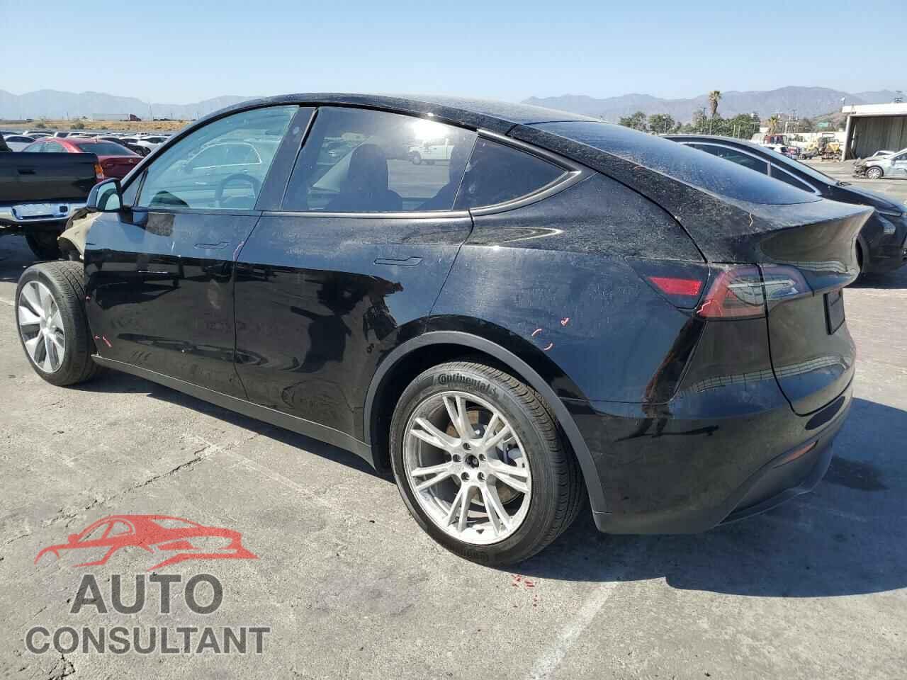 TESLA MODEL Y 2022 - 7SAYGDEE3NF352754