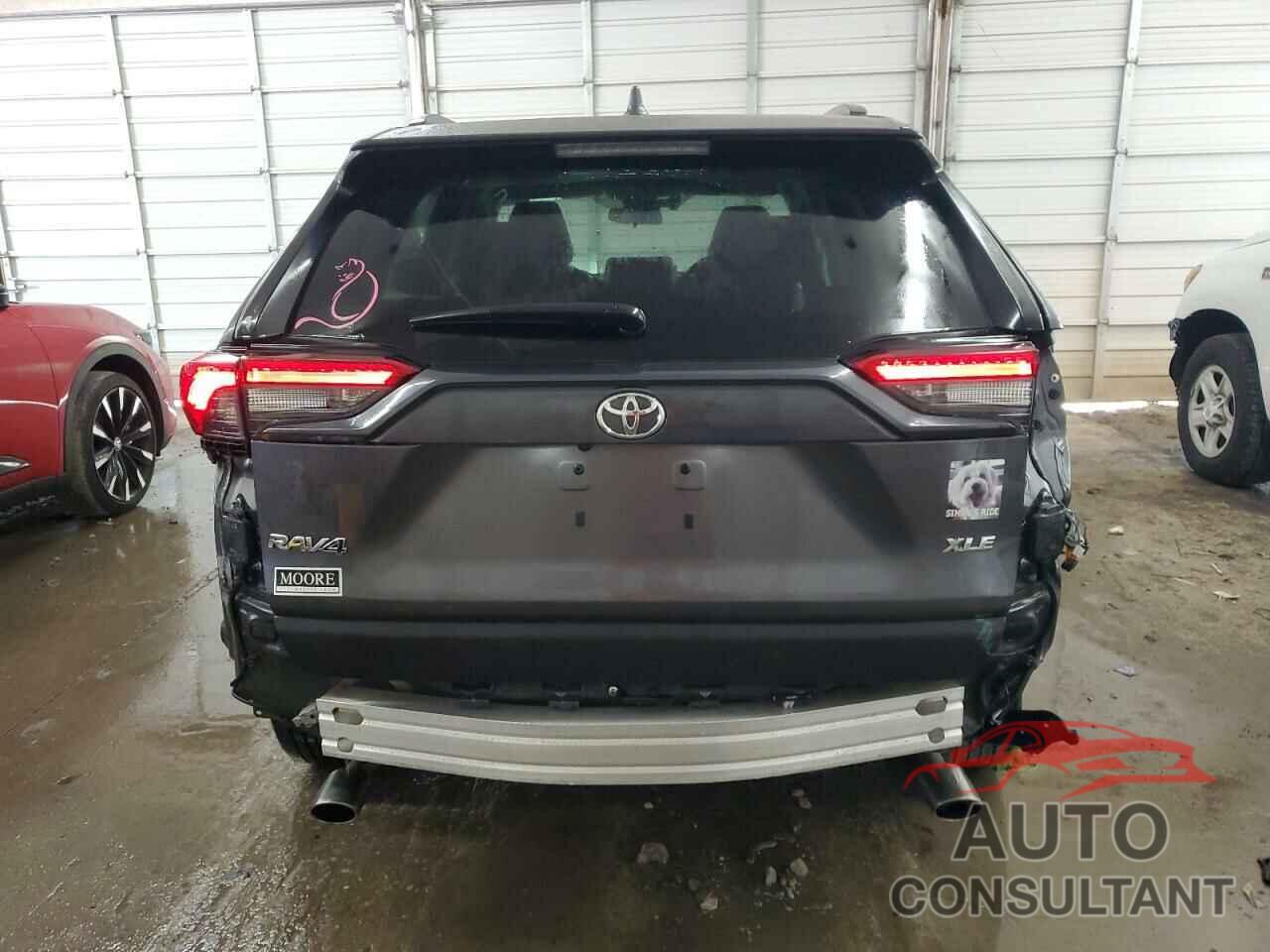 TOYOTA RAV4 2022 - 2T3W1RFV7NC202613