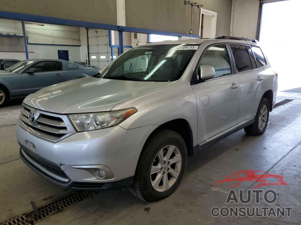 TOYOTA HIGHLANDER 2013 - 5TDBK3EH3DS181066