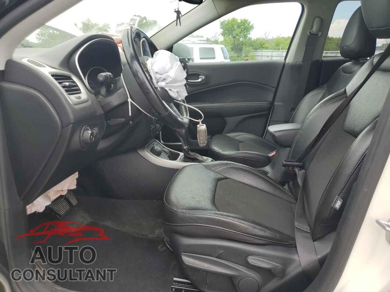 JEEP COMPASS 2020 - 3C4NJDBB7LT242638